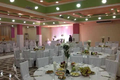 Hotel Argenti Shkoder in Shkodra — foto 7