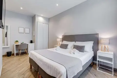 Colonna Luxury Suites in Rome