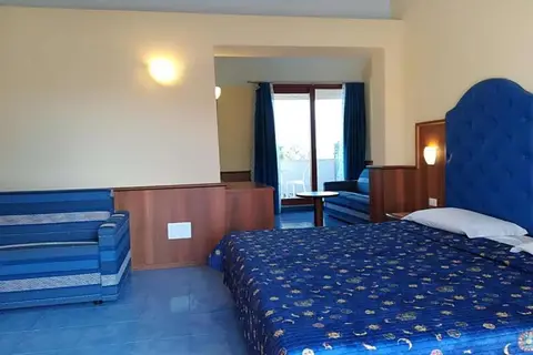 Hotel Kalos in Giardini-Naxos — foto 18