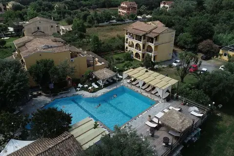 Spiti Nikos in Κυρὰ Χρυσικού — foto 2