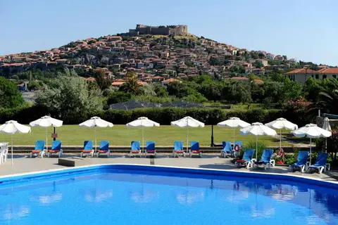 Delfinia Hotel & Bungalows in Molyvos