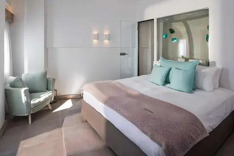 Athina Luxury Suites in Fira — foto 15