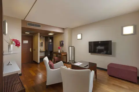 Nippon Hotel in Beyoğlu — foto 15