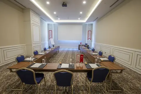 Ramada Hotel & Suites by Wyndham Istanbul Merter in Fatih — foto 4