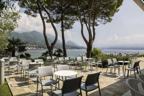 Park Hotel Casimiro Village in San Felice del Benaco — foto 19