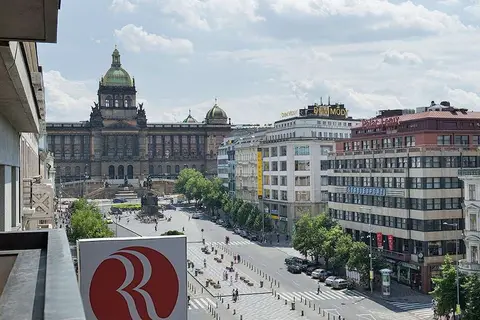 Ramada by Wyndham Airport Prague in Praag, foto 4