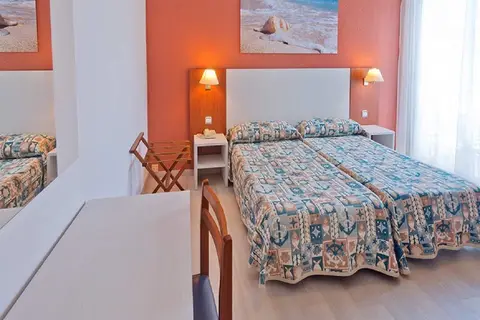 GHT Balmes Hotel Aparthotel & SPLASH in Calella — foto 21