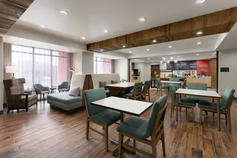 Hampton Oakhurst Yosemite in Oakhurst — foto 18