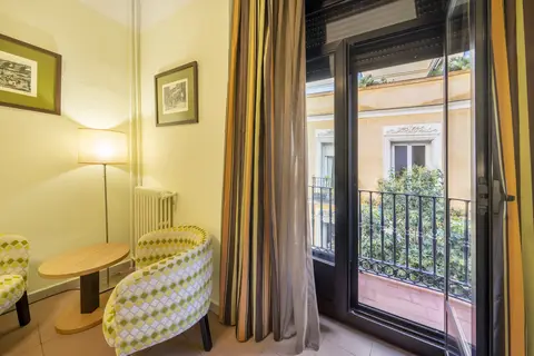 Hostal Ballesta in Madrid — foto 28