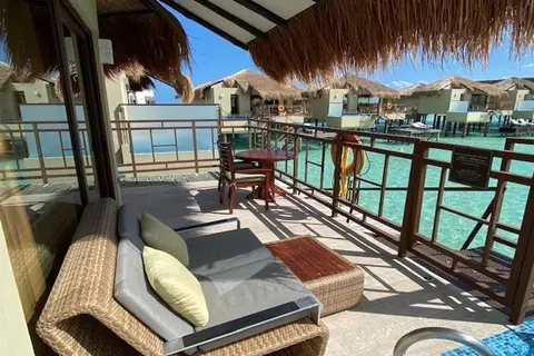 Palafitos Overwater Bungalows in Playa del Carmen — foto 13