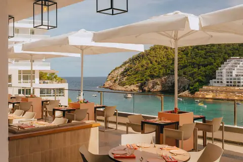 Mondrian Ibiza in Santa Eulària des Riu — foto 10