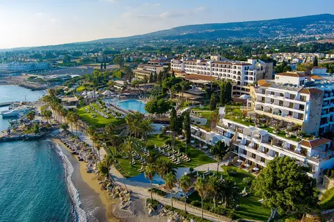 Coral Beach Hotel & Resort in Πέγεια