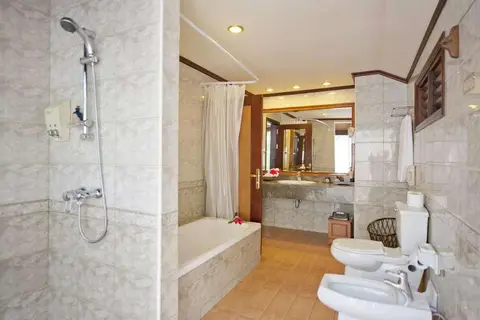 Royal Island Resort & Spa in Maakana — foto 25