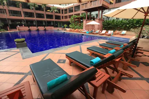 Ramada Plaza by Wyndham Menam Riverside in Bangkok — foto 3