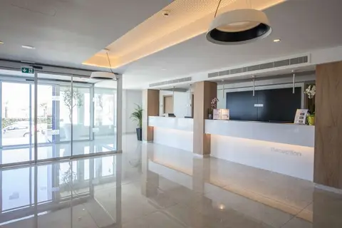 Evalena Beach Hotel in Παραλίμνι — foto 9