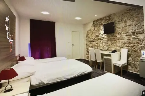 Hotel Slavija in Split — foto 16