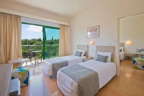 Natura Beach Hotel in Πόλις Χρυσοχούς — foto 25