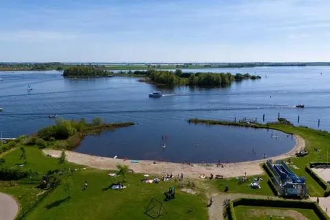 Huren Houseboat Heeg foto 12