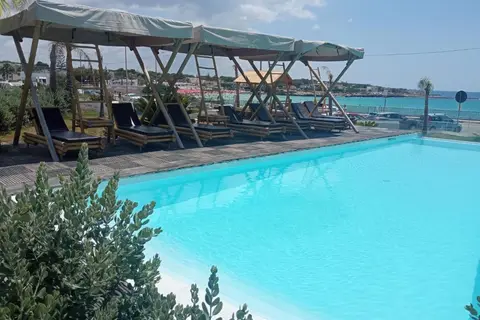Jonium Hotel in Pulsano — foto 14