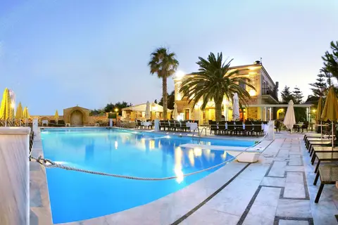 Grecian Castle in Chios, foto 7