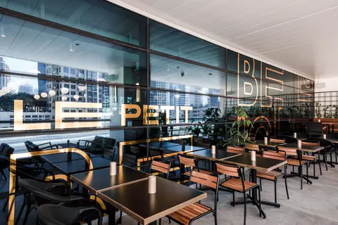 DoubleTree by Hilton Dubai - Business Bay in دبي — foto 15