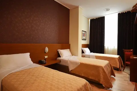 Hotel Austria in Tirana — foto 16