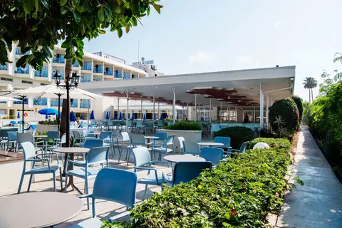 Kissos Hotel in Paphos — foto 11