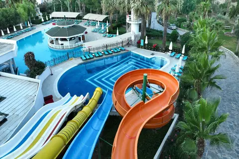 Green Bay Resort & Spa in Güvercinlik — foto 5