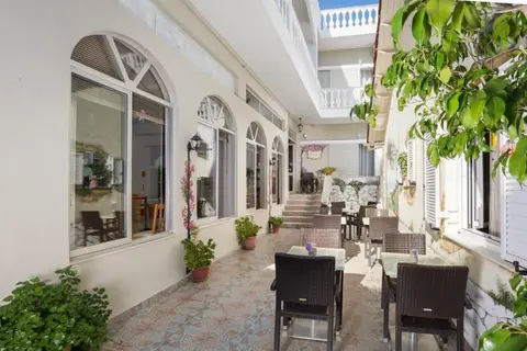 Bella Vista Hotel & Studios in Μπενίτσες — foto 4