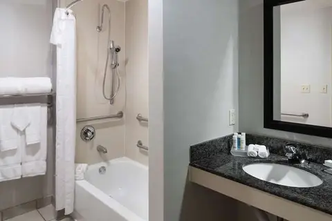 Homewood Suites Miami Airport Blue Lagoon in Miami — foto 15