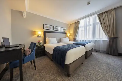 The Wellington in Londen — foto 17