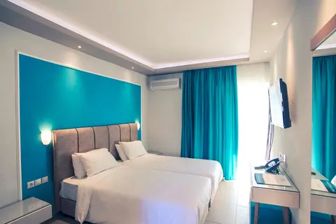 Royal Hotel and Suites in Δημοτική Ενότητα Παλλήνης — foto 2