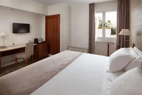 NH Cordoba Califa in Córdoba — foto 19