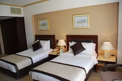 JAZ Pyramids Resort in كفرة نصار — foto 11