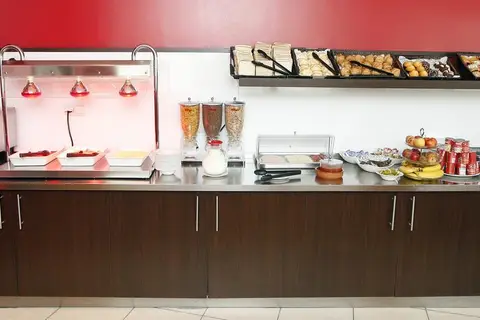 Travelodge Valencia Aeropuerto in Manises — foto 12