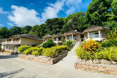 Patatran Village Hotel in La Passe — foto 4