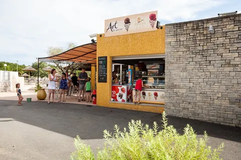 Camping Le Domaine De Chaussy foto 12