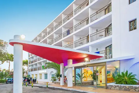 Hotel Vibra San Remo in Sant Josep de sa Talaia — foto 10