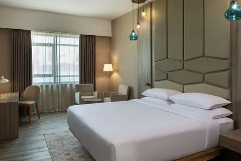 Four Points by Sheraton Production City, Dubai in Dubai — foto 23