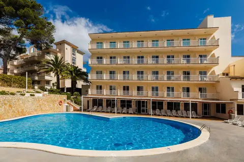 Club Hotel Cala Ratjada in Cala Agulla — foto 2