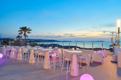 Aparthotel Nereida in Sant Antoni de Portmany — foto 9