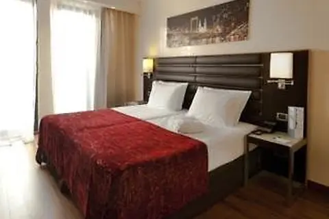 Roombach Hotel Budapest Center in Boedapest — foto 13