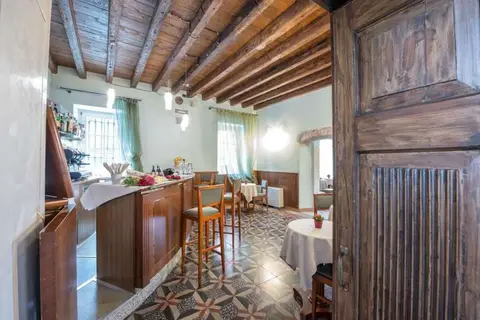 Hotel Villa Malaspina in Castel d'Azzano — foto 11
