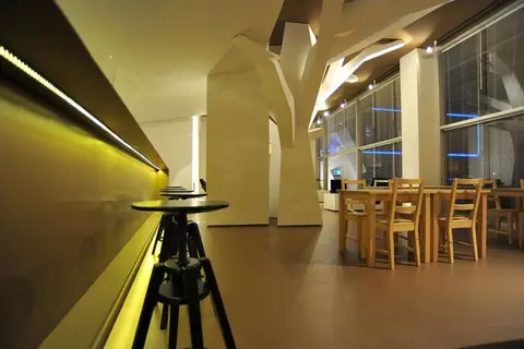 Basic Braga by Axis in Braga — foto 14