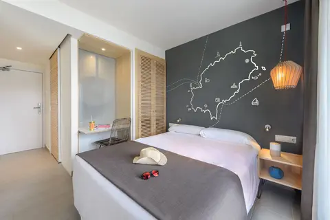 Hotel Vibra Cala Tarida in Sant Josep de sa Talaia — foto 16