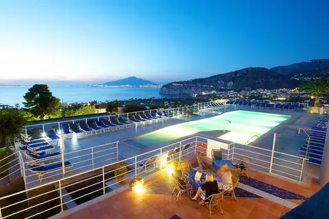 Art Hotel Gran Paradiso in Sorrento, foto 17