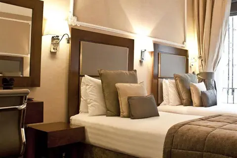Strathmore Hotel in Londen — foto 17