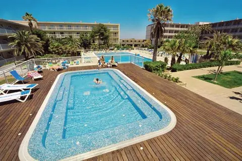 Club Hotel Aguamarina in es Mercadal — foto 2