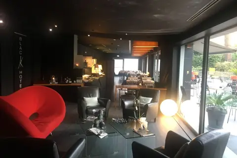 Black Hotel in Rome — foto 17