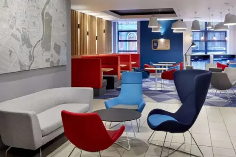 Holiday Inn Express Belfast City - Queen's Quarter in Belfast — foto 14